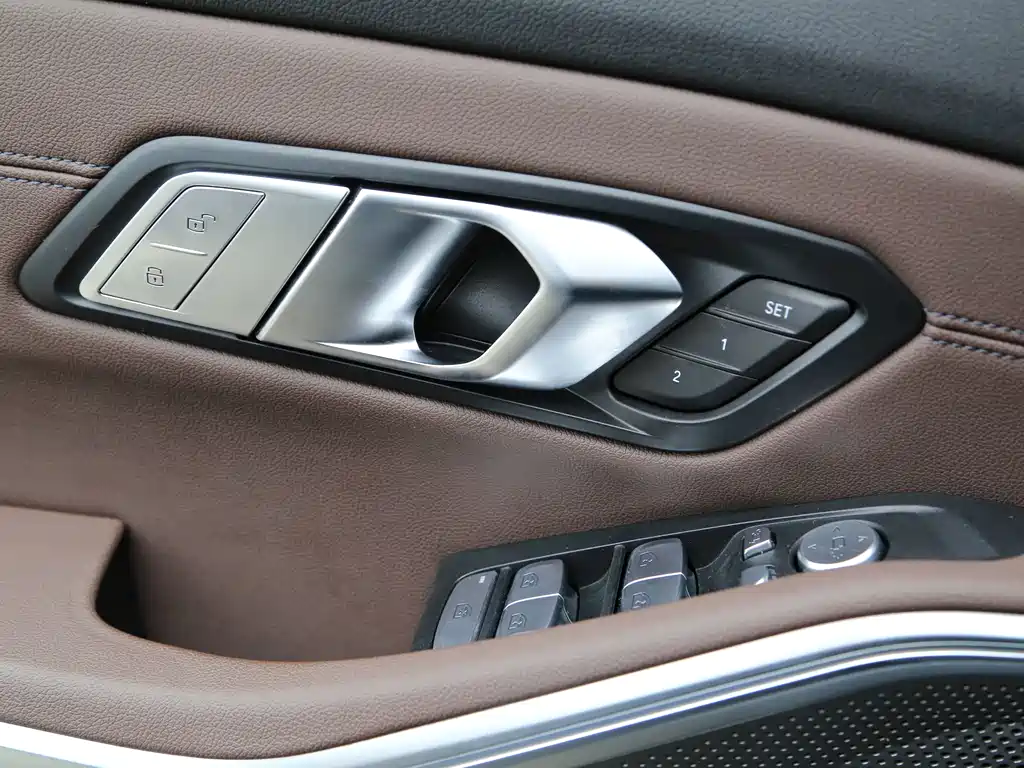 BMW 3 Series 2020 — фото 10