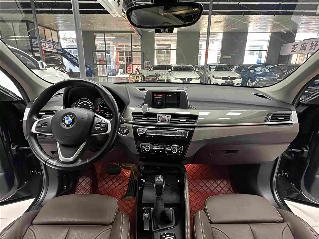 BMW X1 2019 — фото 10