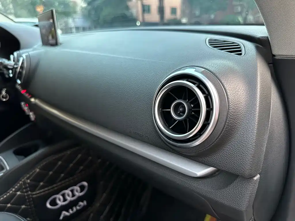 Audi A3 2015 — фото 22