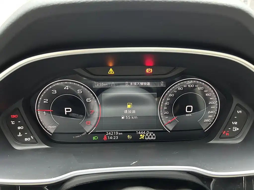 Audi Q3 2023 — фото 16