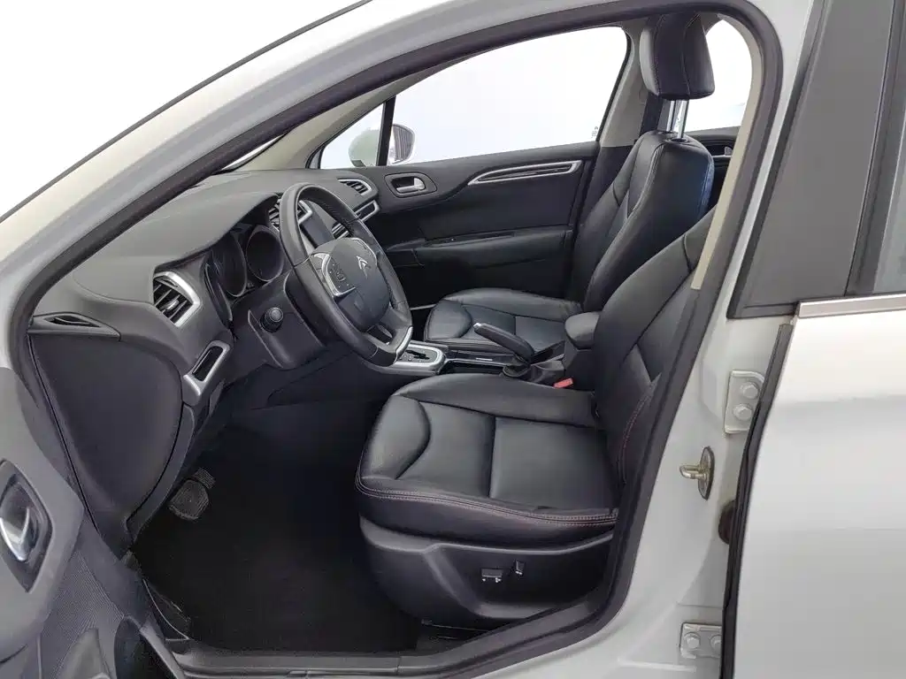 Citroën C4L 2016 — фото 10
