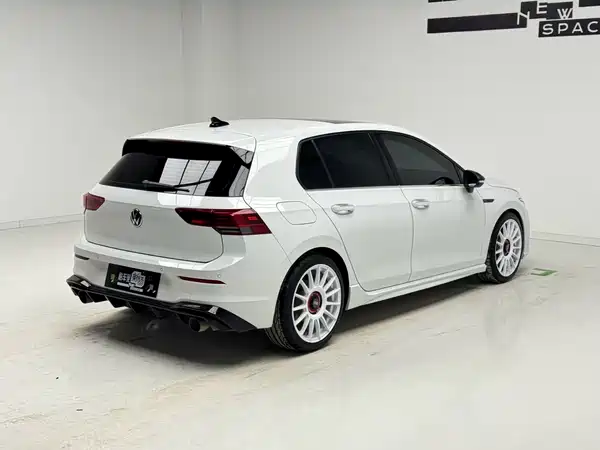 Volkswagen Golf 2023