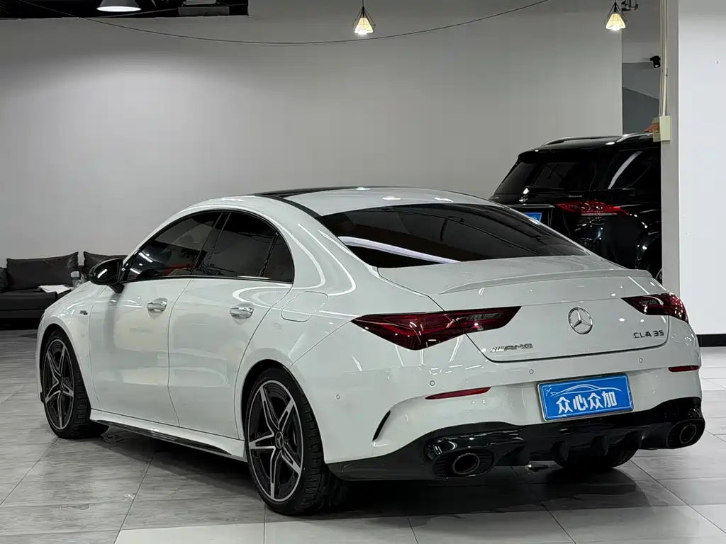 Mercedes-Benz CLA AMG 2024 — фото 6