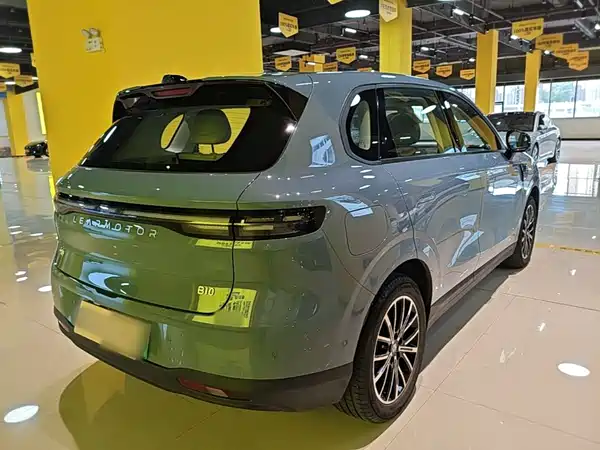 Leapmotor B10 2025