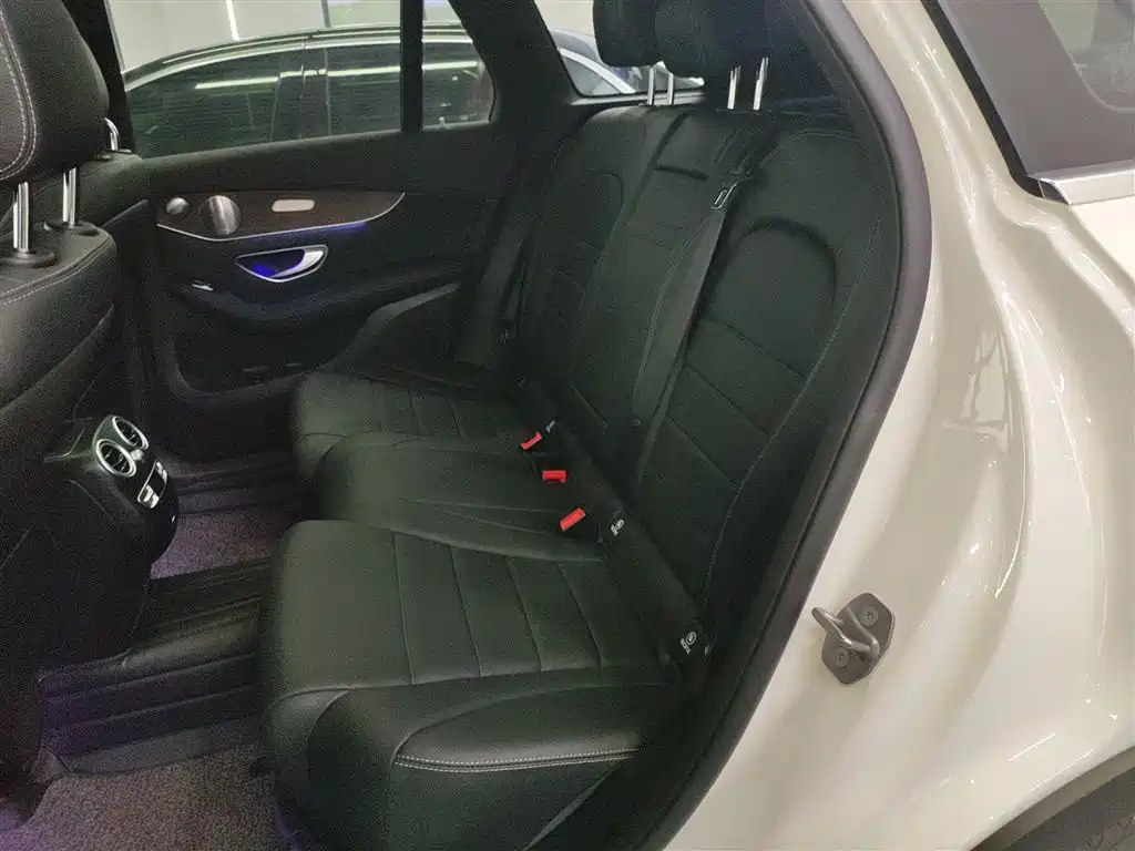 Mercedes-Benz GLC 2021 — фото 17