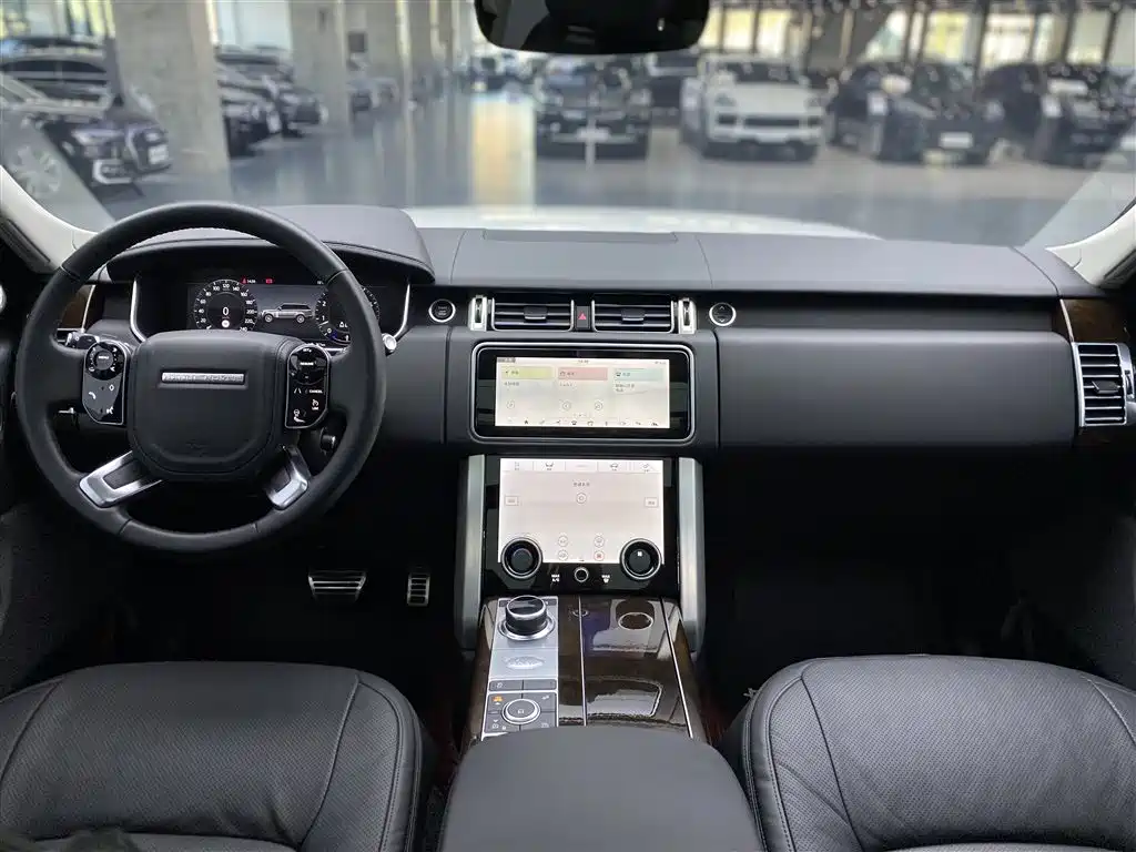 Land Rover Range Rover 2022 — фото 13