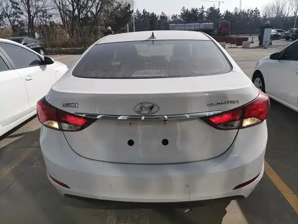 Hyundai Elantra Langdong 2016