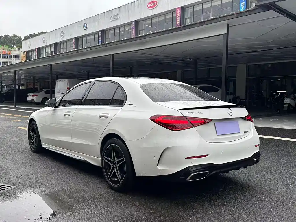 Mercedes-Benz C-Class 2023 — фото 5