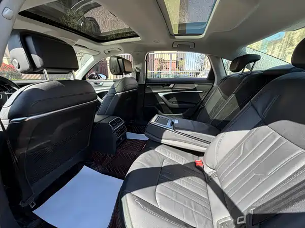 Audi A6L 2021