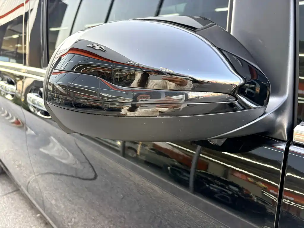 Mercedes-Benz Vito 2023 — фото 12