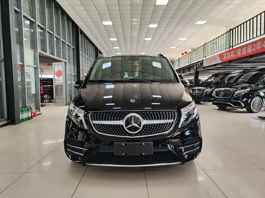 Mercedes-Benz V-Class 2022 — фото 2