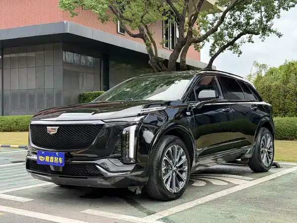 Cadillac XT5 2025