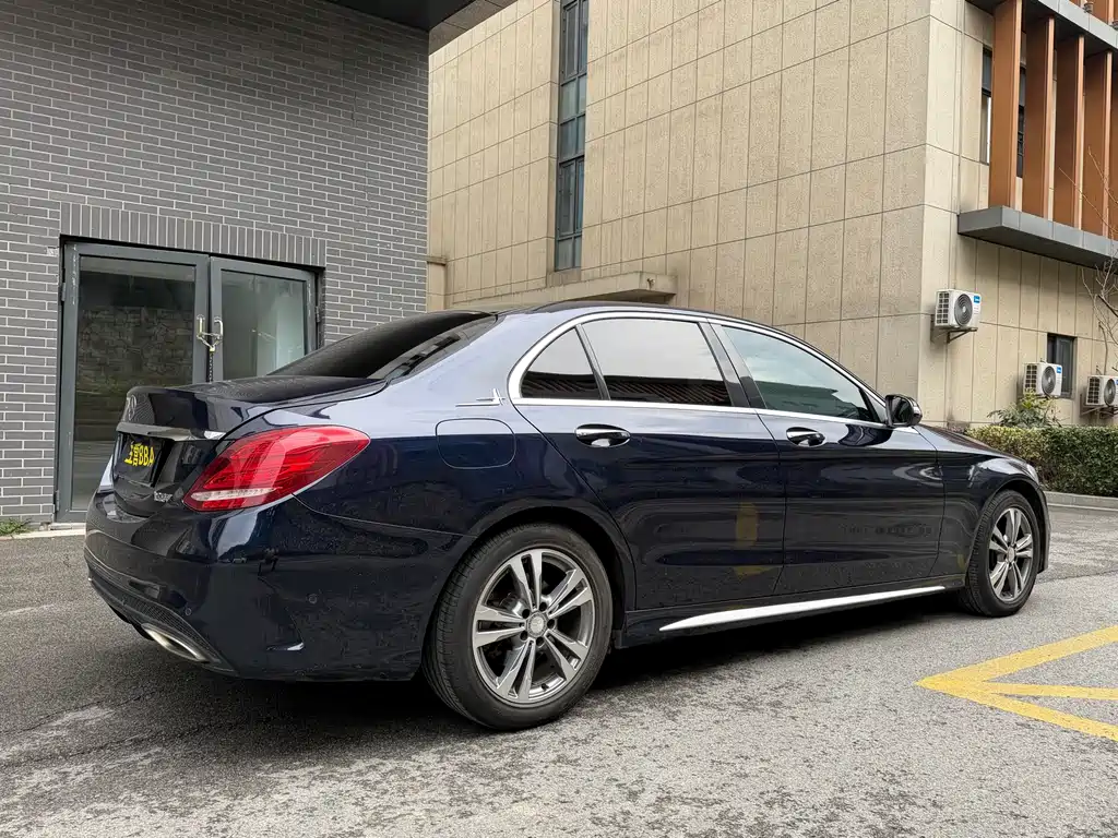 Mercedes-Benz C-Class 2015 — фото 23