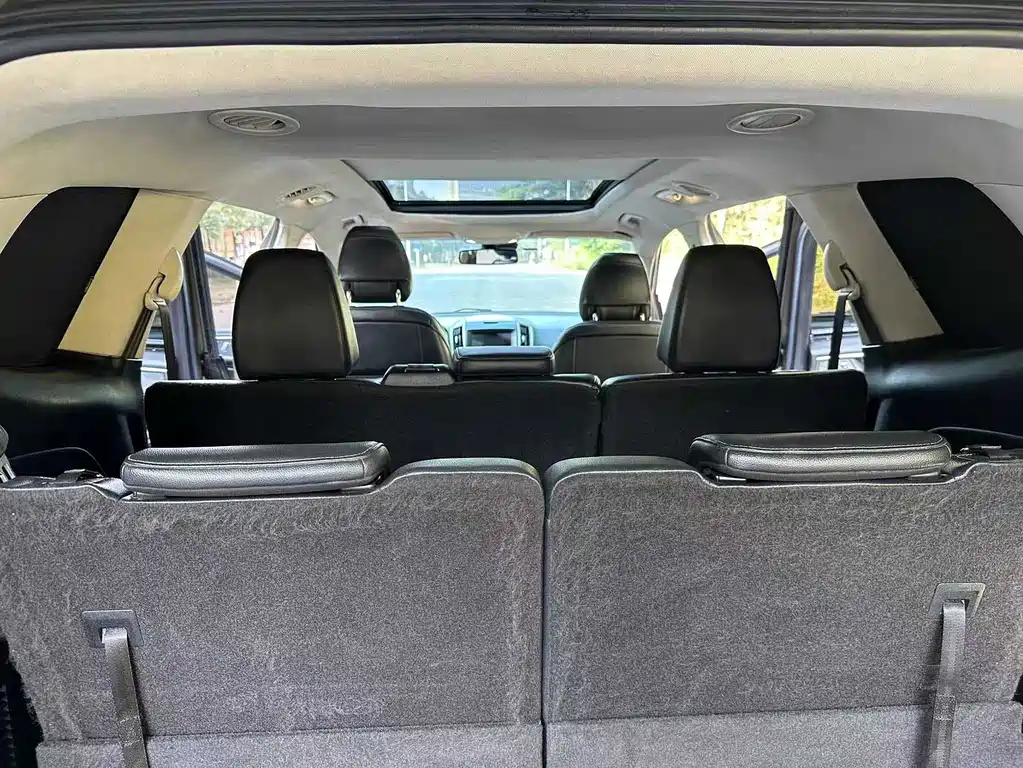 Ford Edge 2015 — фото 17