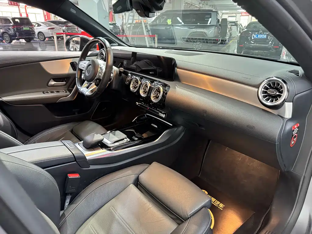 Porsche Cayenne 2019 — фото 10