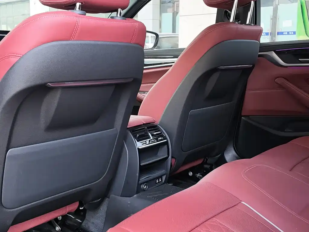 BMW 5 Series 2022 — фото 16