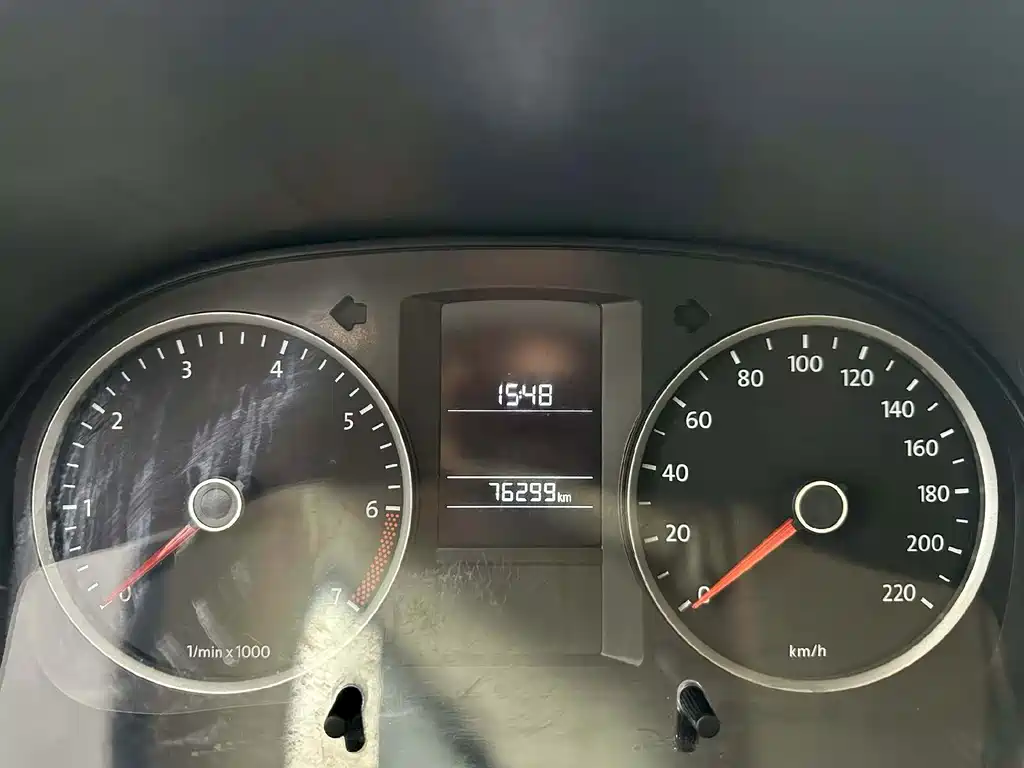 Volkswagen Lavida 2013