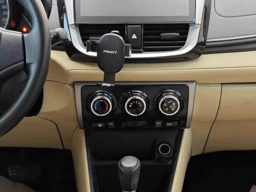 Toyota Vios FS 2017 — фото 19