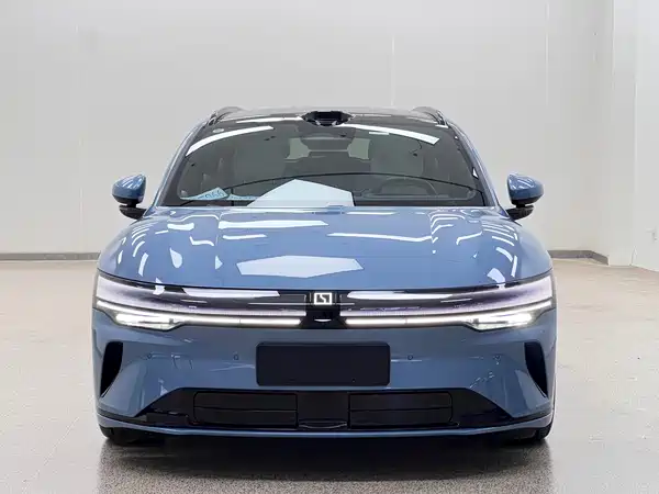 Zeekr 007GT 2025