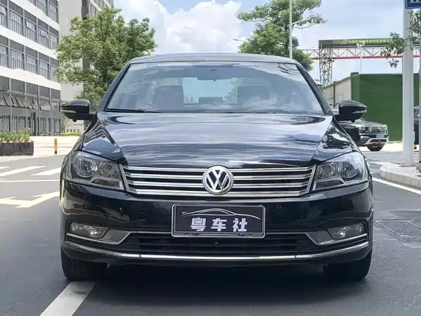 Volkswagen Magotan 2012