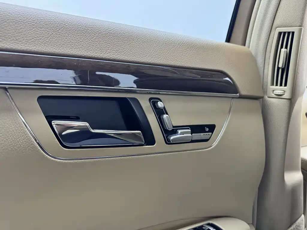 Mercedes-Benz S-Class 2012 — фото 25