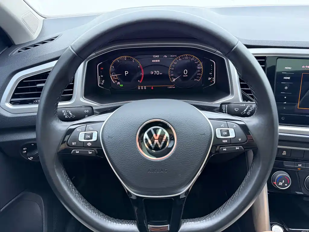 Volkswagen T-Roc 2022 — фото 11