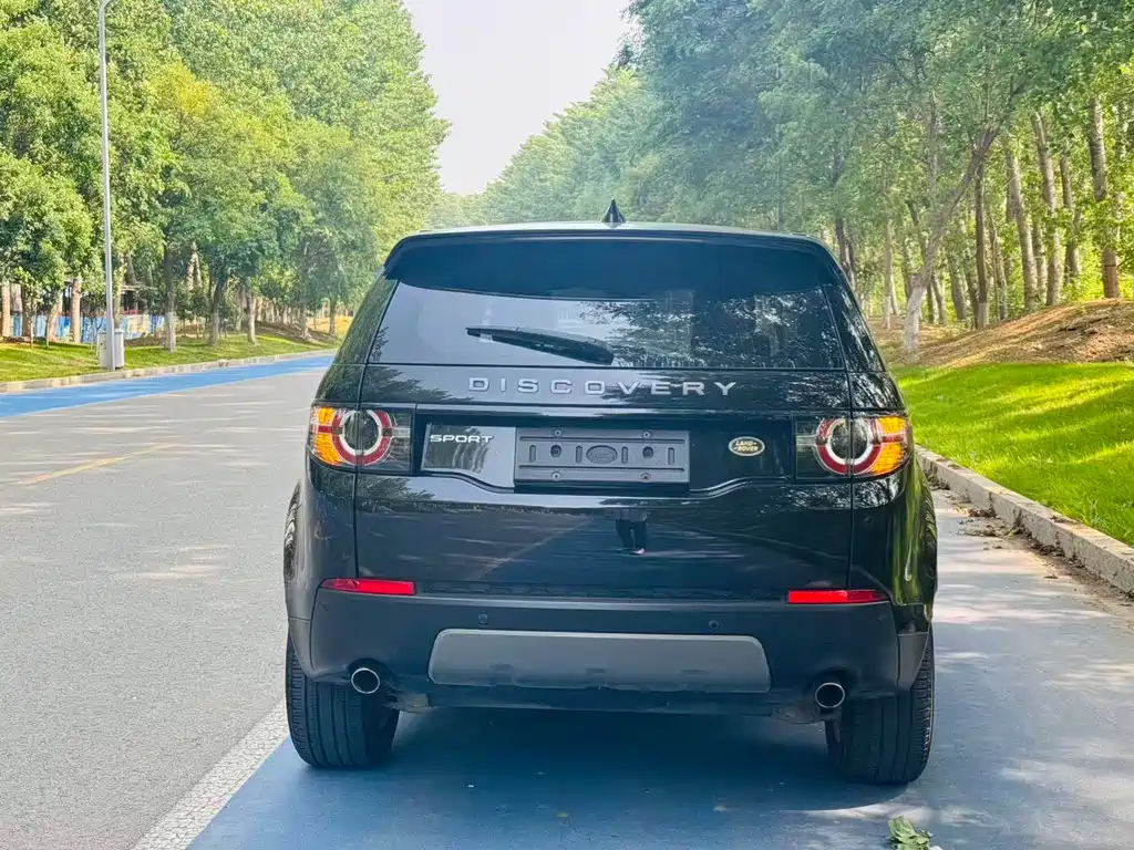 Land Rover Discovery Sport 2018 — фото 16