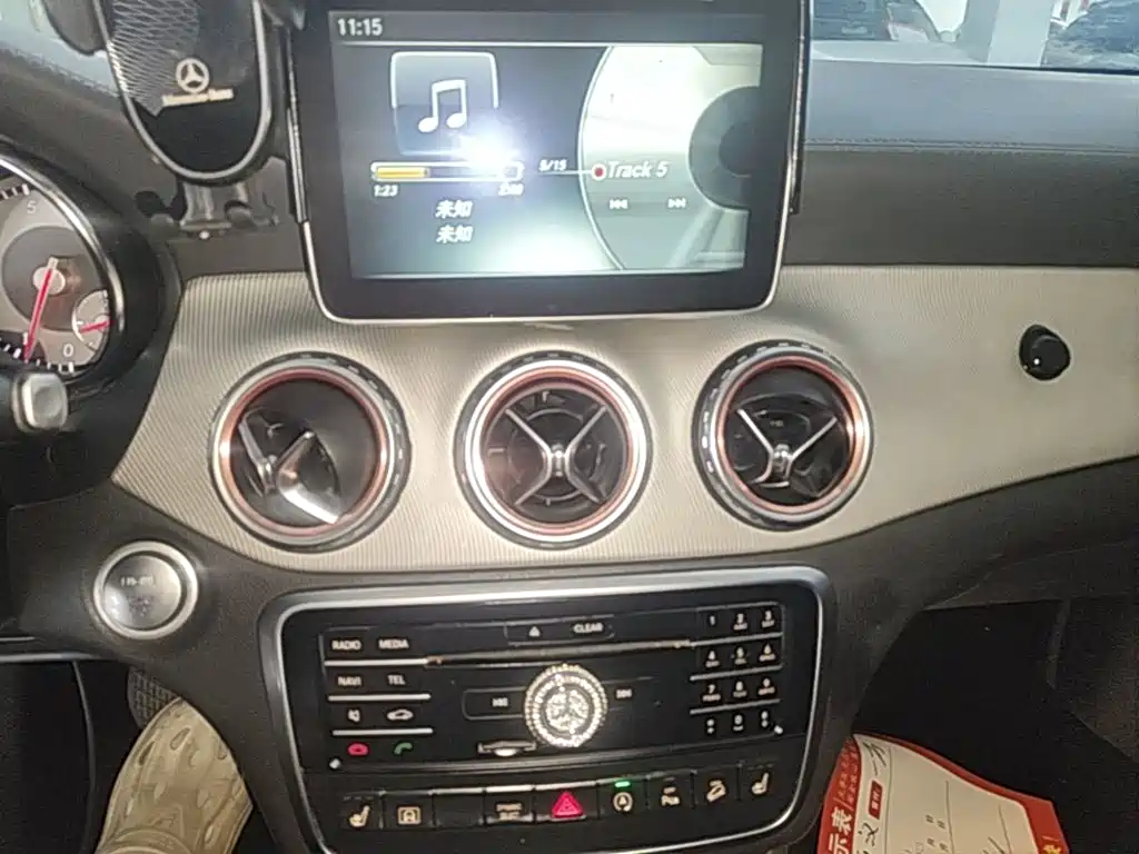 Mercedes-Benz GLA 2016 — фото 13