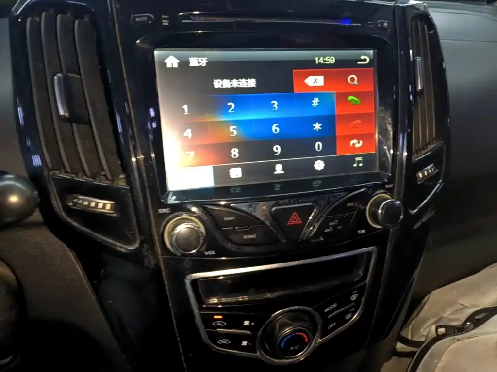 Haval H1 2016 — фото 13
