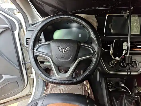 Wuling Hongguang S3 2018