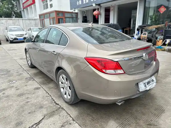 Buick Regal 2012