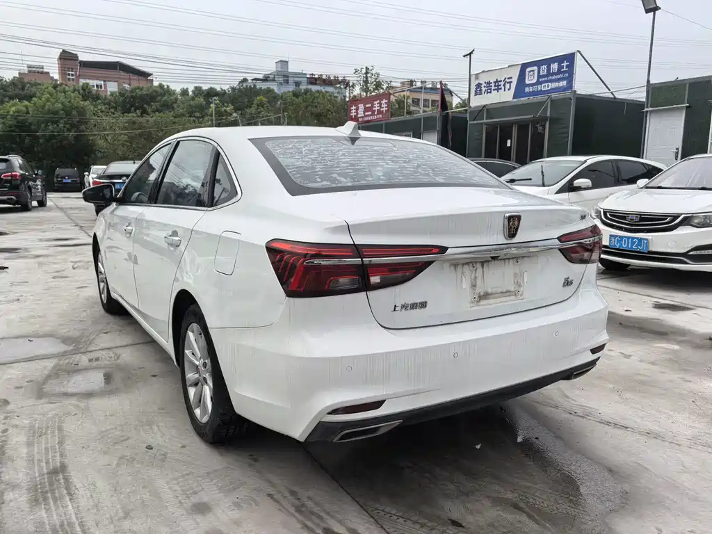 Roewe i6 Classic 2017 — фото 4