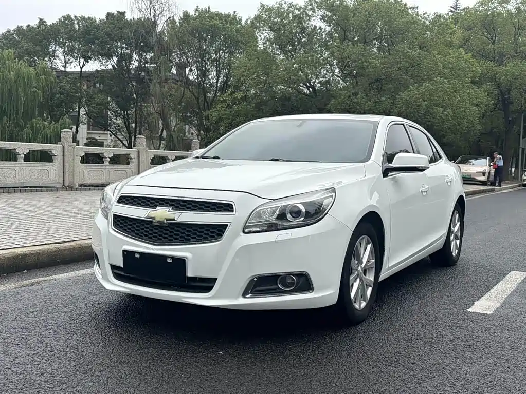 Chevrolet Malibu 2014 — фото 1