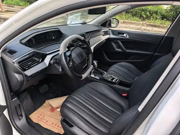 Peugeot 408 2025