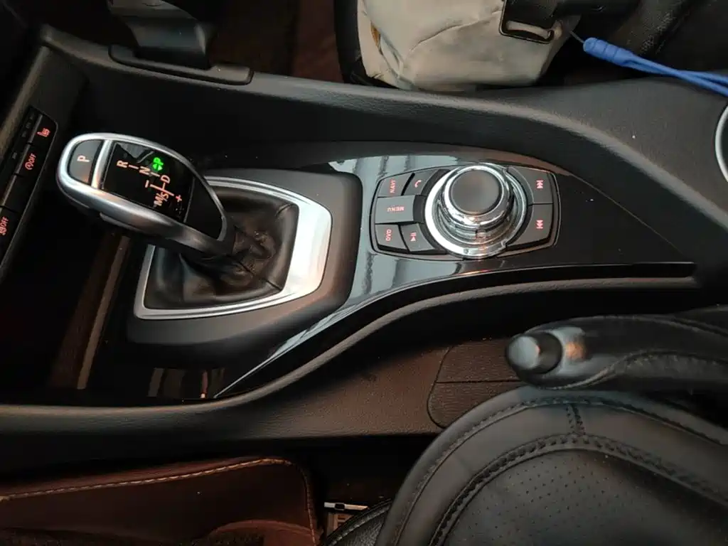 BMW X1 2016 — фото 14
