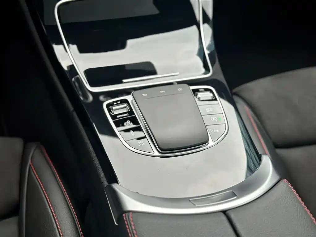 Mercedes-Benz C-Class AMG 2022 — фото 20