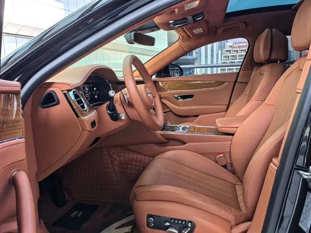 Bentley Flying Spur 2022 — фото 11