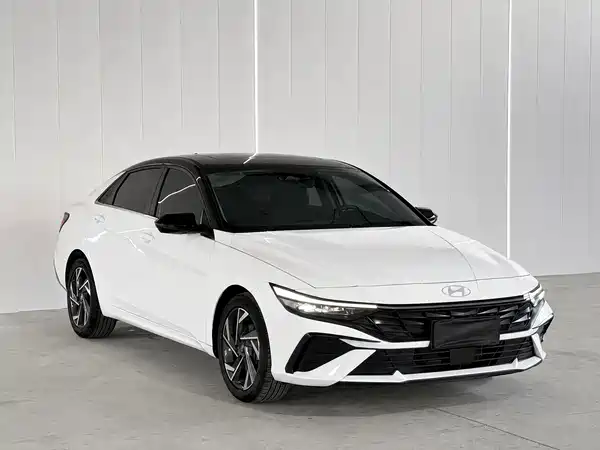Hyundai Elantra 2023