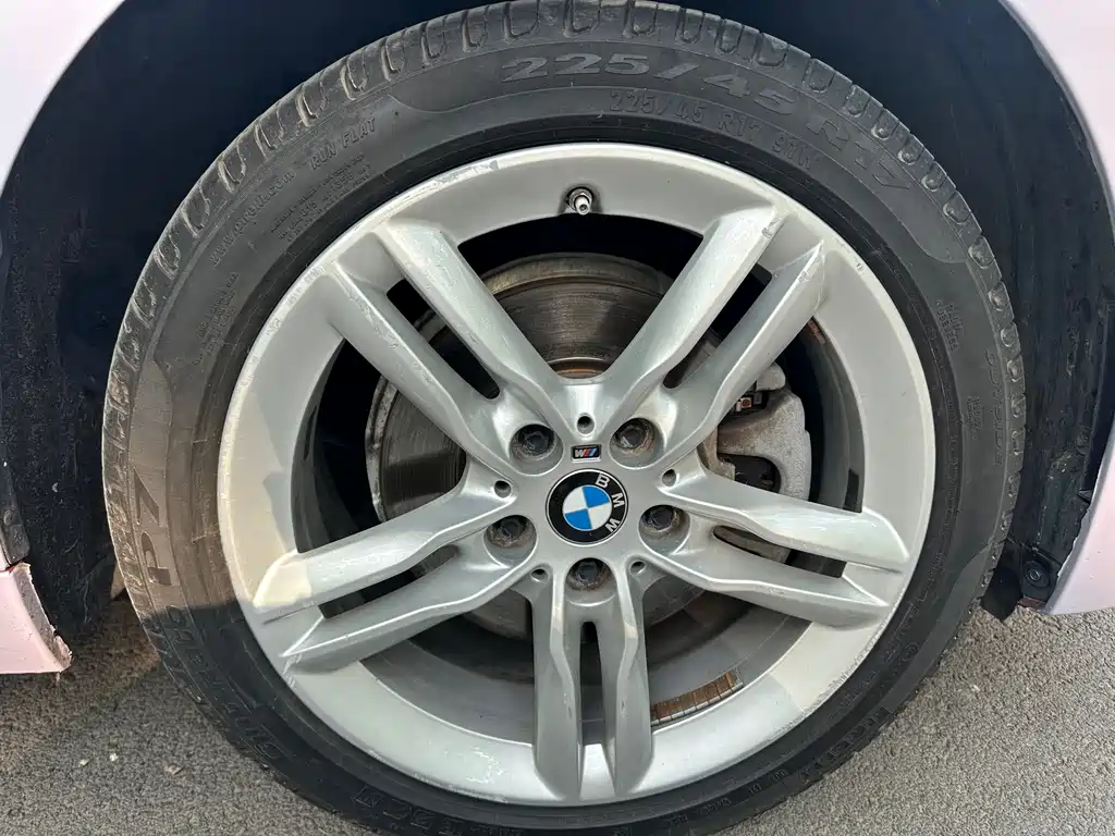 BMW 1 Series 2020 — фото 16