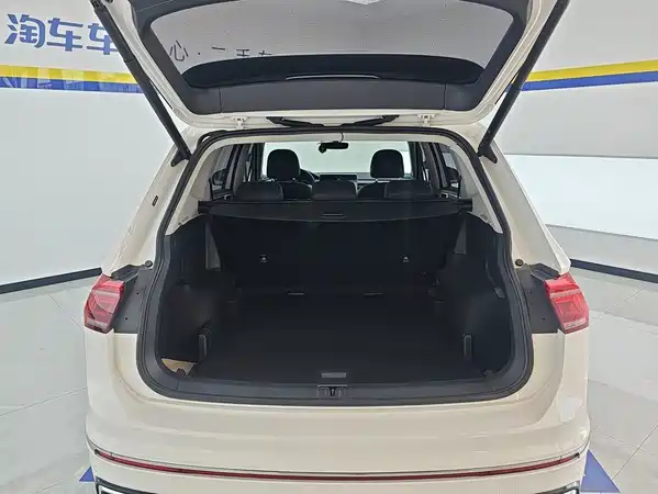 Volkswagen Tiguan L 2022