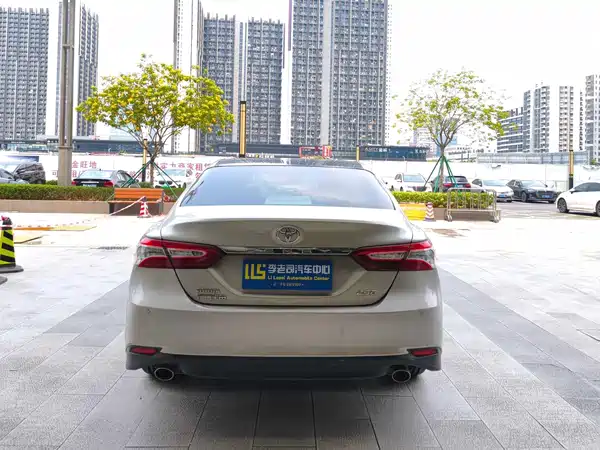 Toyota Camry 2019