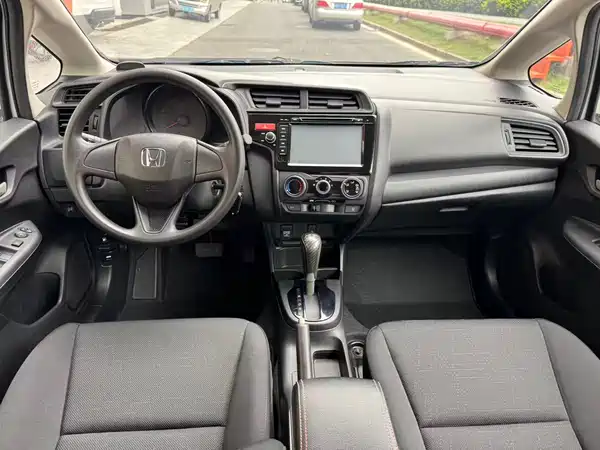 Honda Fit 2015