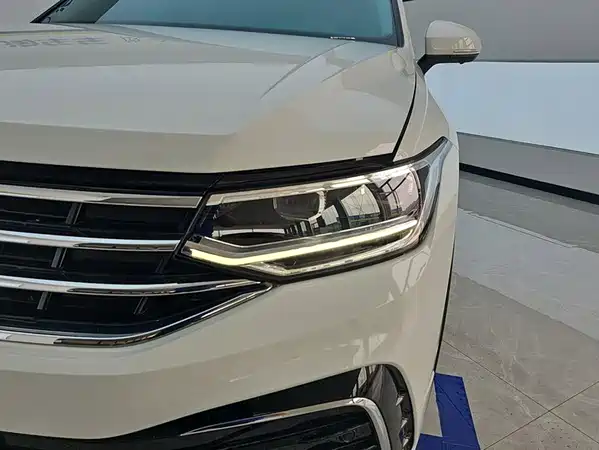 Volkswagen Tiguan L 2024