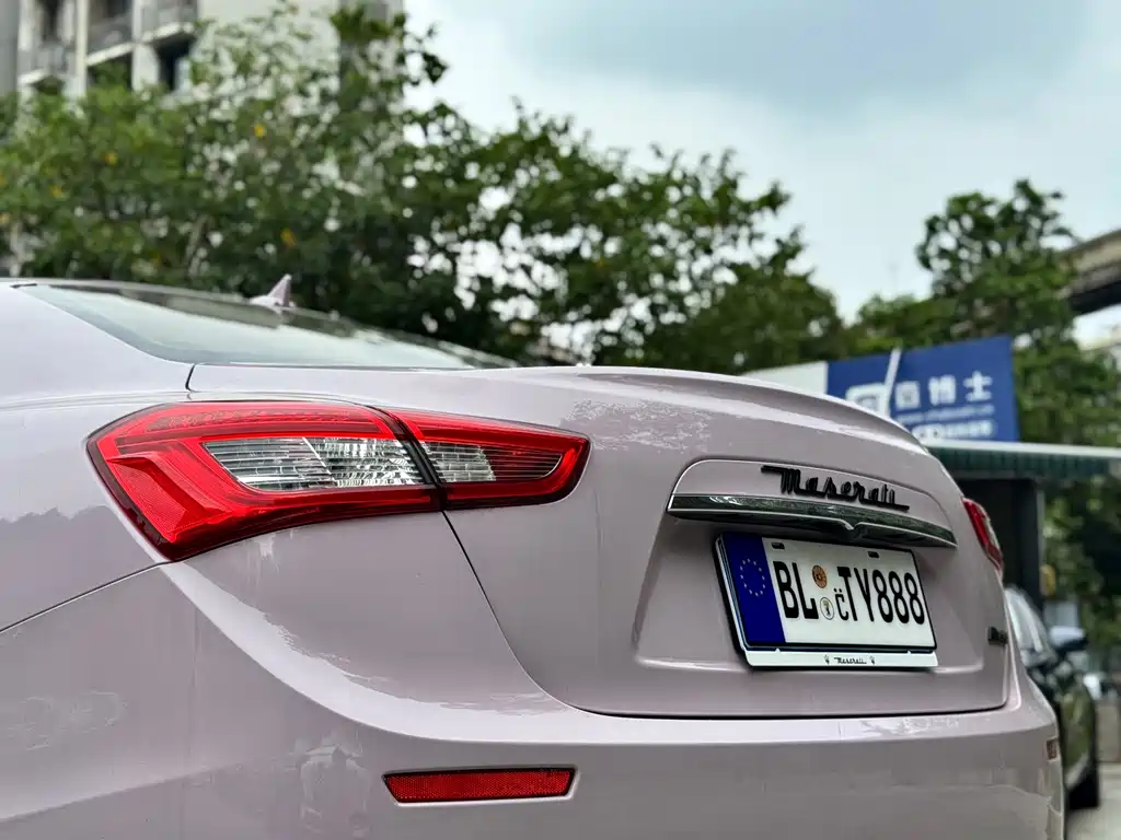 Maserati Ghibli 2015 — фото 25