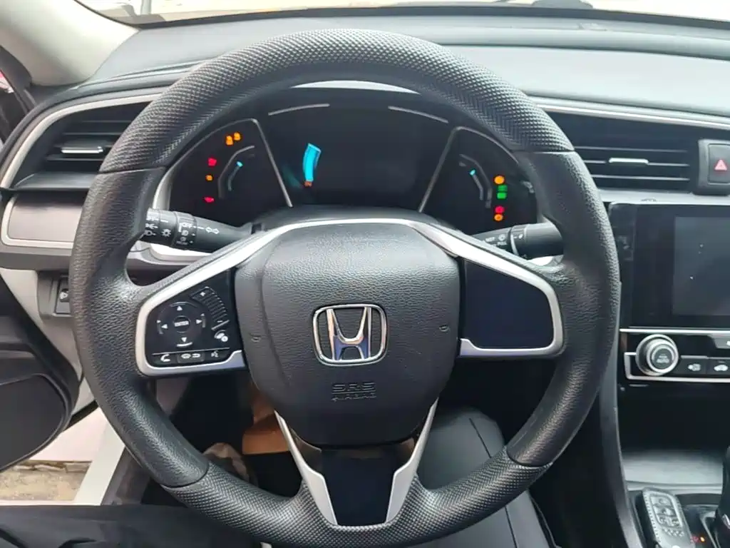 Honda Civic 2019 — фото 11