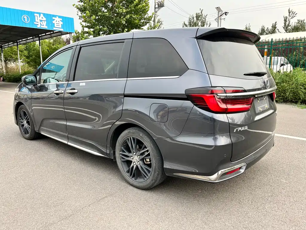 Honda Odyssey 2022 — фото 17