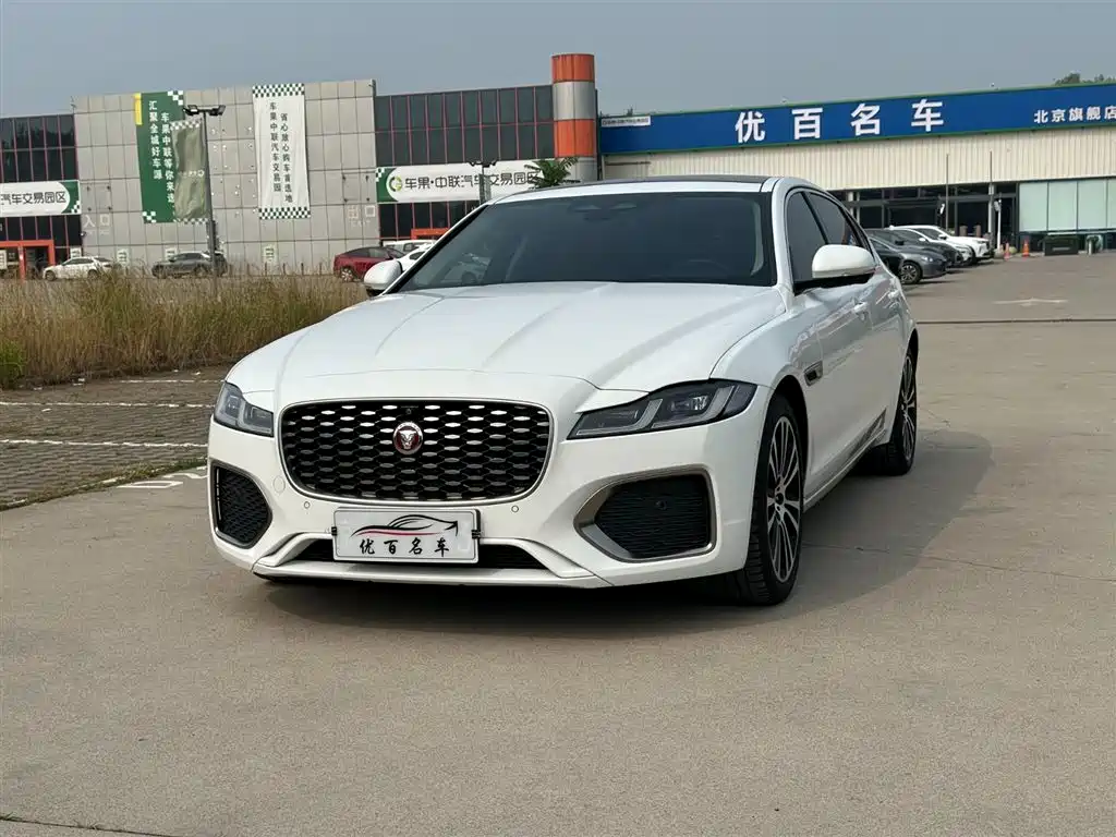 Jaguar XFL 2023 — фото 1