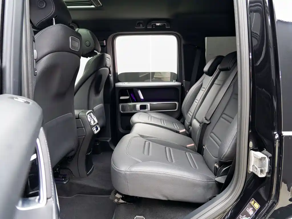 Mercedes-Benz G-Class 2023 — фото 11