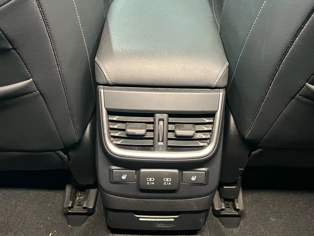 Subaru Outback 2022 — фото 18