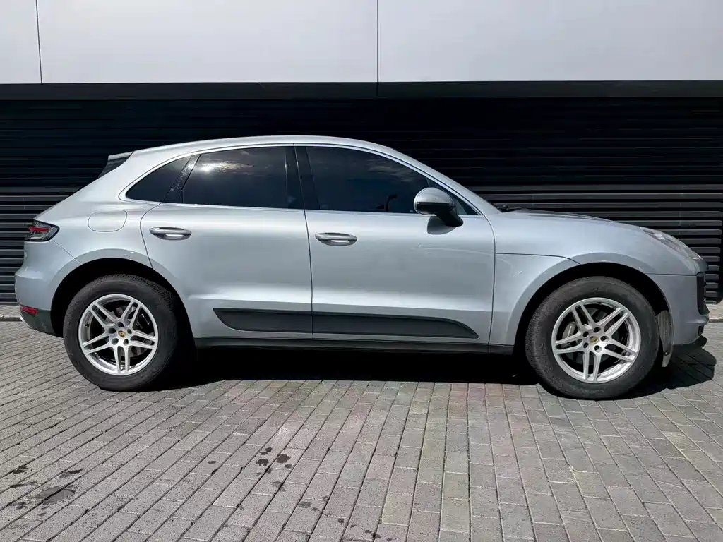 Porsche Macan 2019 — фото 2